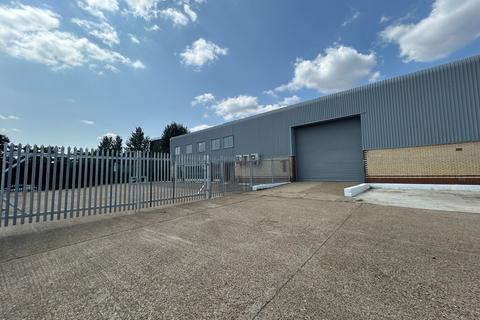 Warehouse to rent, Slade Green Rd Erith DA8 2JA