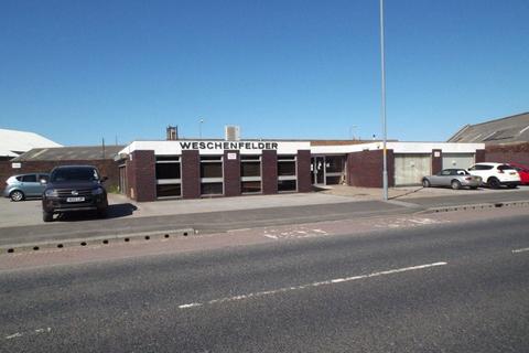 Industrial unit to rent, 2-4 North Rd Middlesbrough TS2 1DE