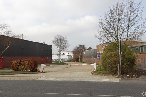 Warehouse to rent, Old Brighton Rd Lowfield Heath RH11 0PR