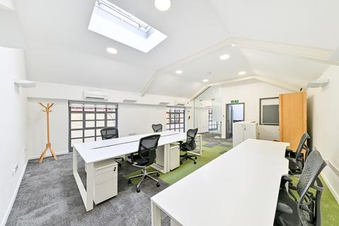 Office to rent, 12 Argyle Walk London WC1H 8HA