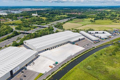 Industrial unit to rent, Botany Bay Business Park Chorley PR6 9AY