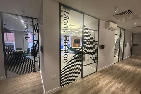 Office to rent, 17-19 York Pl Leeds LS1 2EX