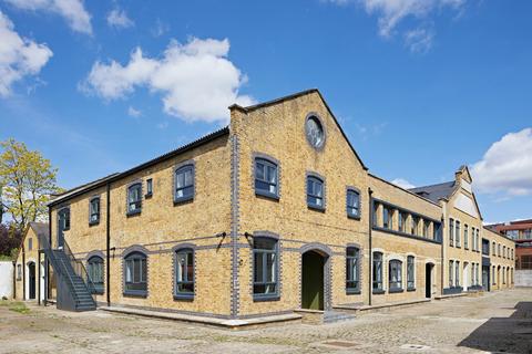 Office to rent, 12 Ossory Rd London SE1 5AN