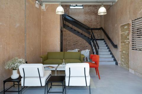 Office to rent, 12 Ossory Rd London SE1 5AN