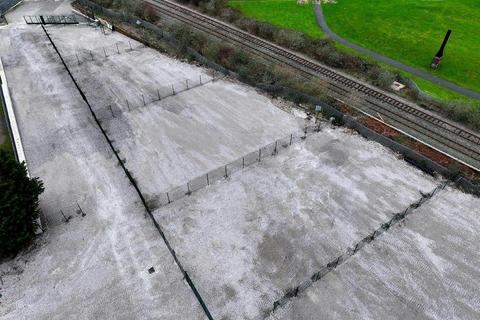 Land to rent, Earle Rd Widnes WA8 0GU