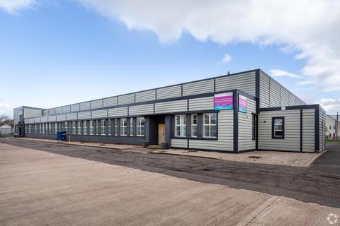 Distribution warehouse to rent, 47-67B Montrose Ave Glasgow G52 4LA