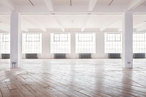 Showroom to rent, 231 The Vale London W3 7QS