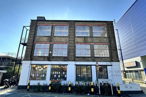 Showroom to rent, 231 The Vale London W3 7QS
