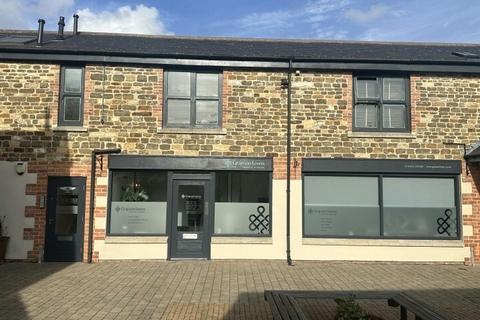 Office to rent, Gaol St Oakham LE15 6AQ