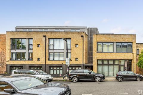 Office to rent, 129 Weedington Rd London NW5 4PQ