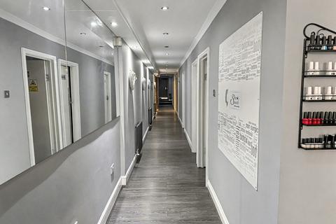 Retail property (high street) for sale, 96 Snakes Ln E Woodford Green IG8 7HX