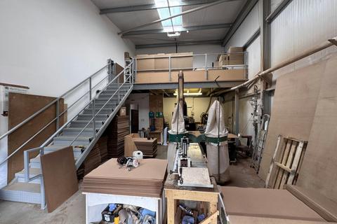 Warehouse to rent, Kempton Rd Pershore WR10 2TA
