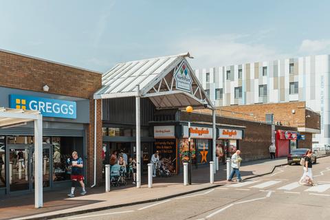 Convenience store to rent, Goodhart Rd Hull HU7 4EE