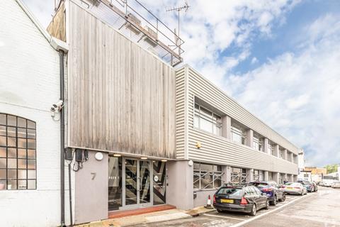 Industrial unit to rent, 7-9 Heathmans Rd London SW6 4TJ