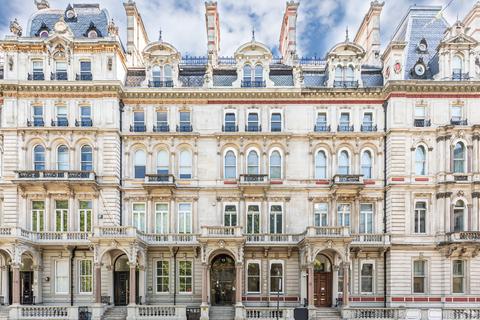 Office to rent, 13 Grosvenor Gdns London SW1W 0BD