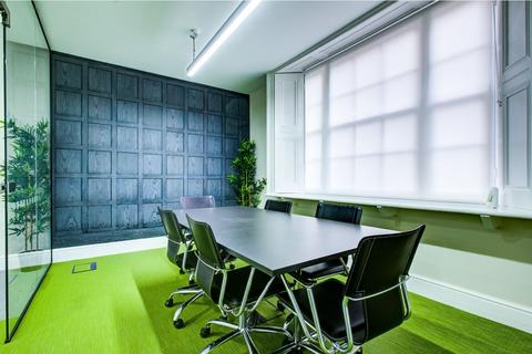 Office to rent, 20 Broad St Wokingham RG40 1AH