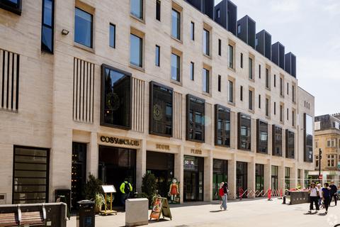 Retail property (high street) to rent, 24 Cornmarket St Oxford OX1 3EY