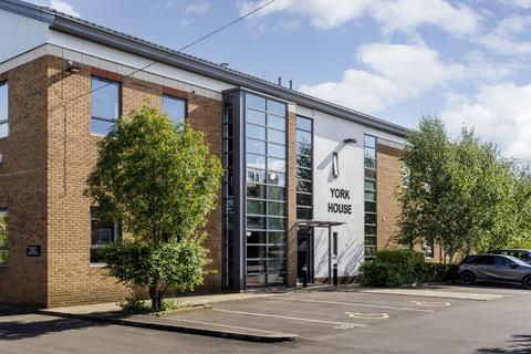 Office to rent, Station Rd Church Fenton LS24 9RA