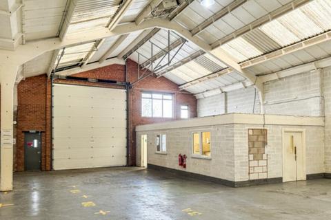 Warehouse to rent, Middlemore Ln W Aldridge WS9 8BG