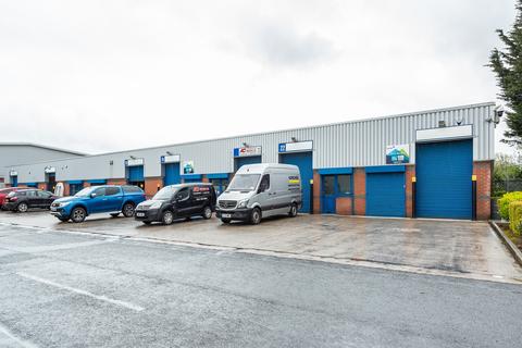 Warehouse to rent, Chamberhall St Bury BL9 0LU