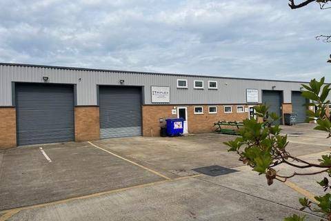 Warehouse to rent, 7A-7F Lodge Rd Staplehurst TN12 0QY