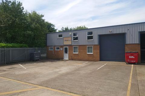 Warehouse to rent, 7A-7F Lodge Rd Staplehurst TN12 0QY