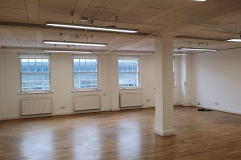 Office to rent, 87-88 Turnmill St London EC1M 5QU