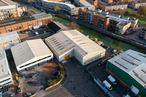 Warehouse to rent, 21 St Andrews Way London E3 3PA