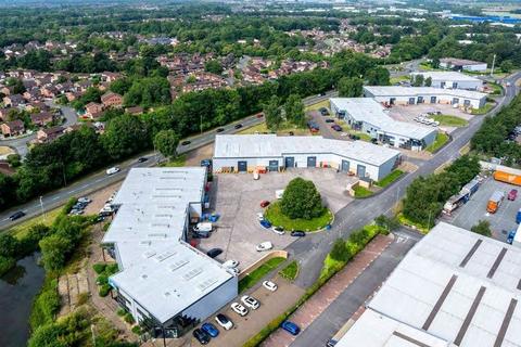 Warehouse to rent, Europa Trade Park Warrington WA5 7TN