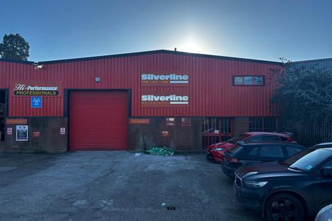 Warehouse to rent, Nelson Ln Warwick CV34 5JB