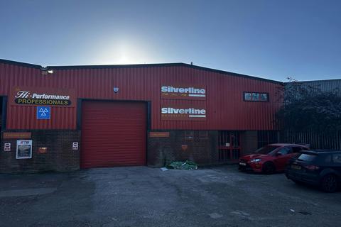 Warehouse to rent, Nelson Ln Warwick CV34 5JB