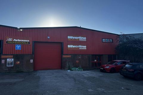 Warehouse to rent, Nelson Ln Warwick CV34 5JB
