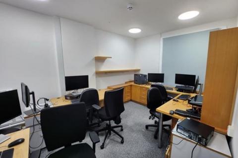 Healthcare facility to rent, 14 Cuckoo Ln London W7 3EY