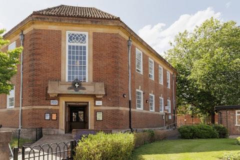 Office to rent, Queen Victoria Rd High Wycombe HP11 1BG