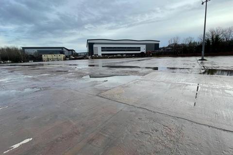 Land to rent, Cannock Rd Essington WV11 2BE