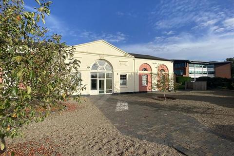 Office to rent, Droitwich Rd Worcester WR3 7NW