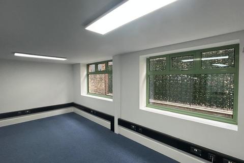 Office to rent, Pensbury St London SW8 4TJ