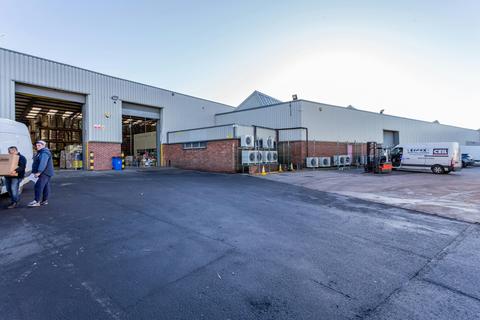 Warehouse to rent, Wharfdale Rd Birmingham B11 2DF