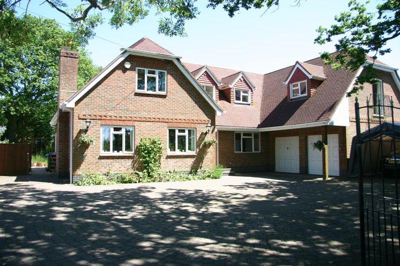 Greenaway Lane, Warsash, Hampshire 5 bed detached house £750,000