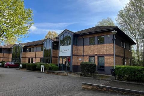 Office to rent - 4 Trinity Way Banbury OX17 3SN