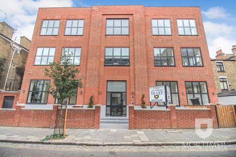 Office to rent, 3 Victorian Grv London N16 8EN