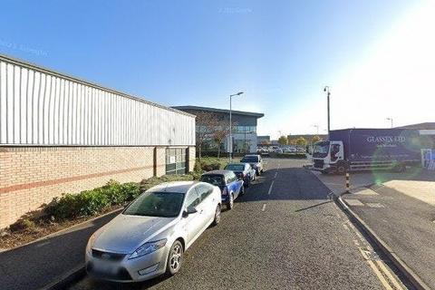 Industrial development to rent, 402-405 Montrose Ave Slough SL1 4TJ