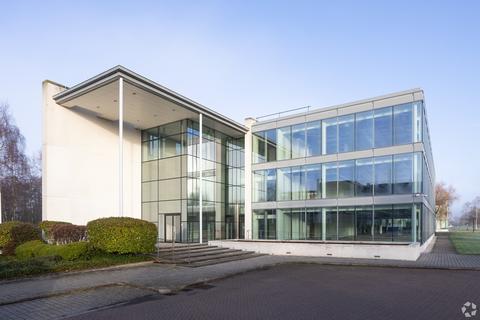 Office to rent, 2 Brooklands Rd Weybridge KT13 0XW