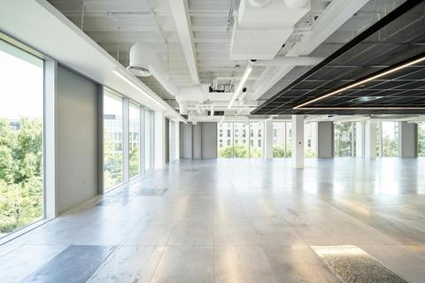 Office to rent, 1 Midsummer Blvd Milton Keynes MK9 1AQ