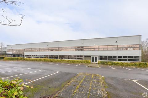 Warehouse to rent, Michigan Dr Milton Keynes MK15 8HQ
