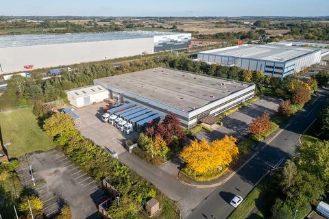 Warehouse to rent, Michigan Dr Milton Keynes MK15 8HQ