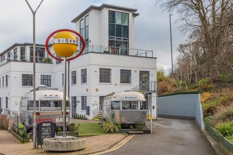 Office for sale, Bath Rd Bristol BS4 3EH