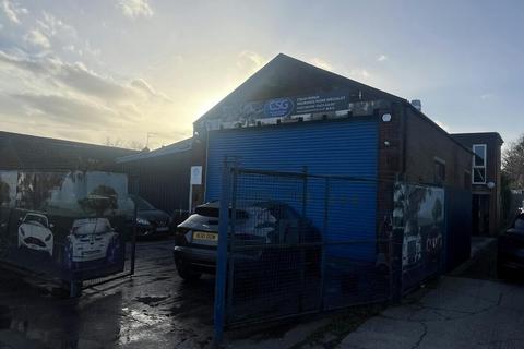 Industrial development to rent, Cow Ln Macclesfield SK11 7RB