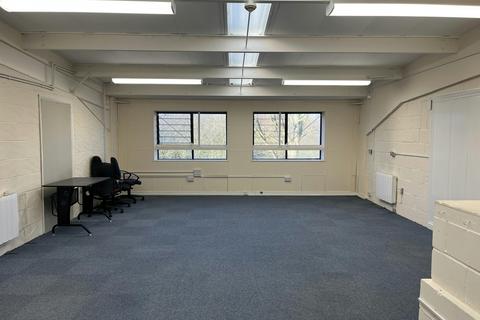 Industrial unit to rent, Edison Rd Aylesbury HP19 8TE