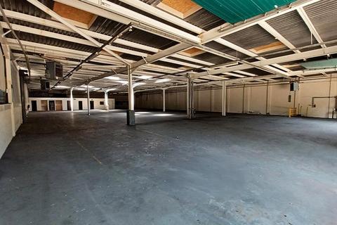 Warehouse to rent, 97-100 Chadwick Rd Runcorn WA7 1PW